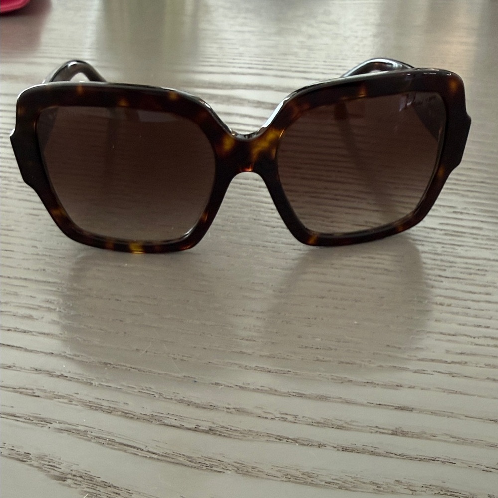 CHANEL Brown Tortoise Square Sunglasses